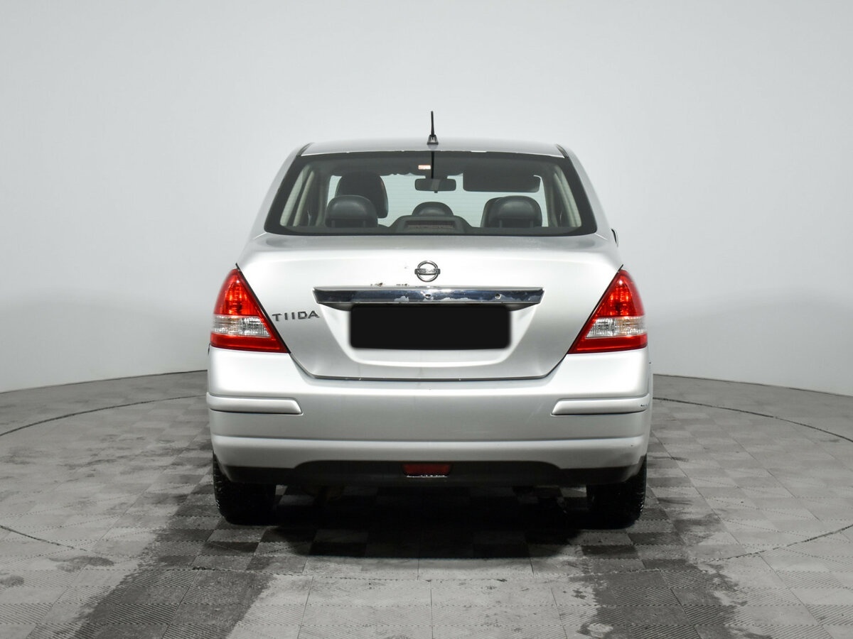 Купить Nissan Tiida с пробегом. Фото: #5