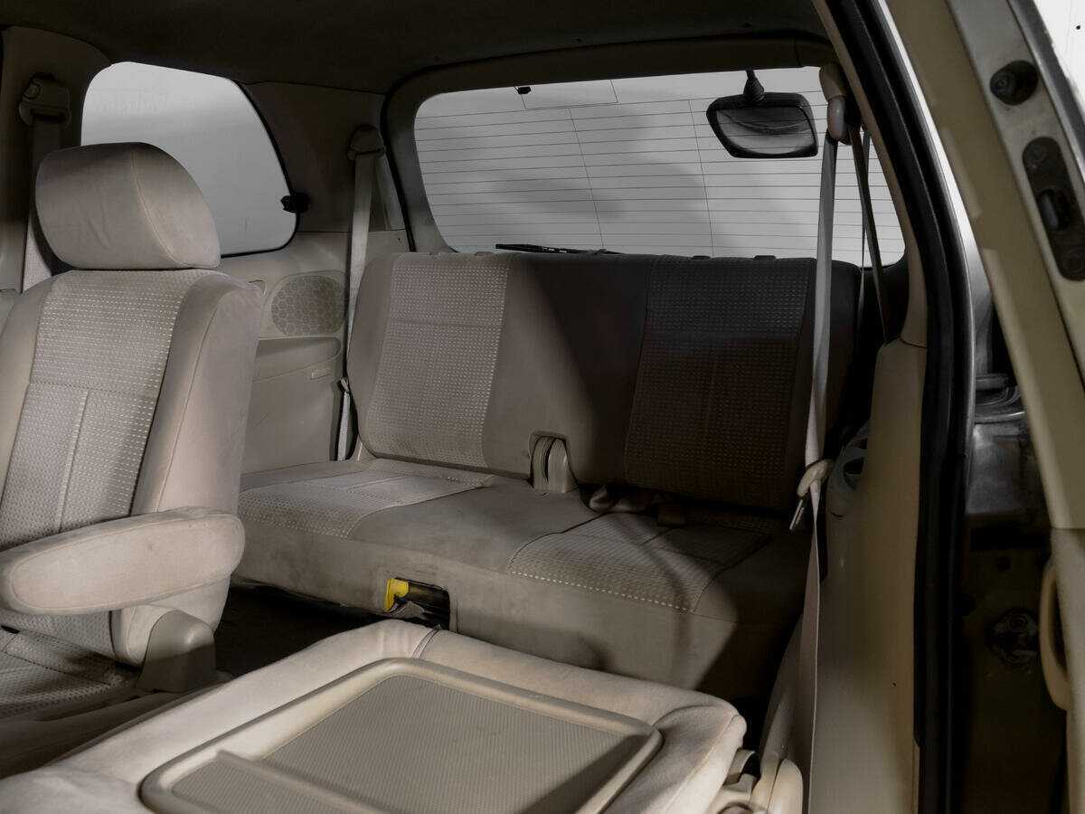 Купить Mazda MPV с пробегом. Фото: #10