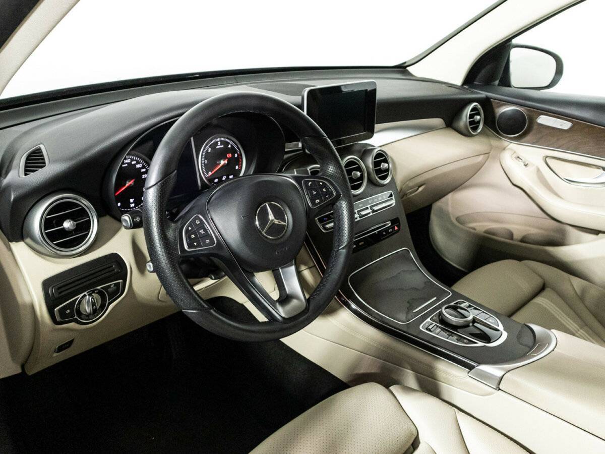 Купить Mercedes-Benz GLC с пробегом. Фото: #10