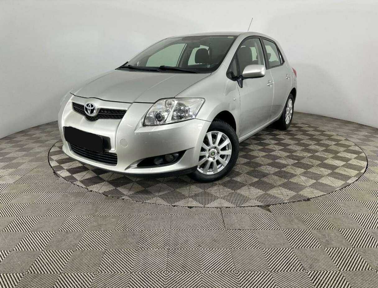 Купить Toyota Auris с пробегом. Посмотреть фото