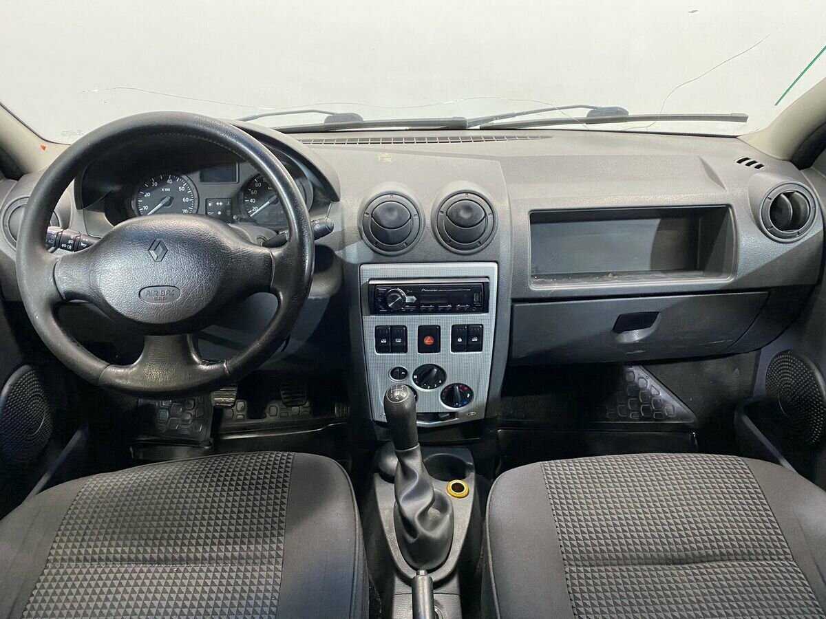 Купить Renault Logan с пробегом. Фото: #8