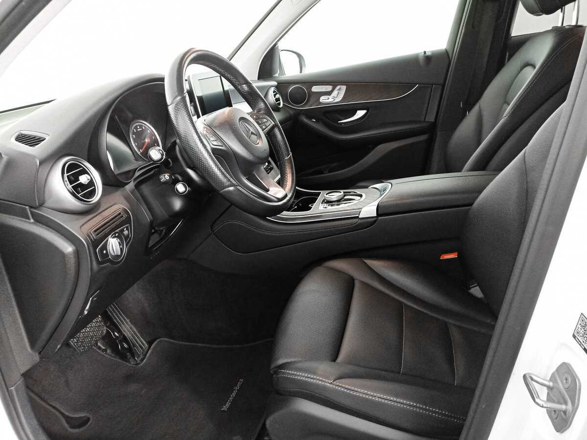Купить Mercedes-Benz GLC с пробегом. Фото: #12