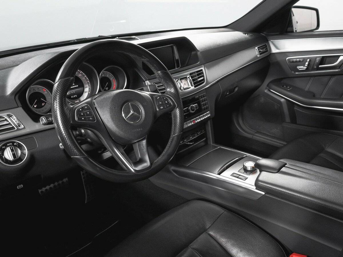 Купить Mercedes-Benz E-Класс с пробегом. Фото: #13