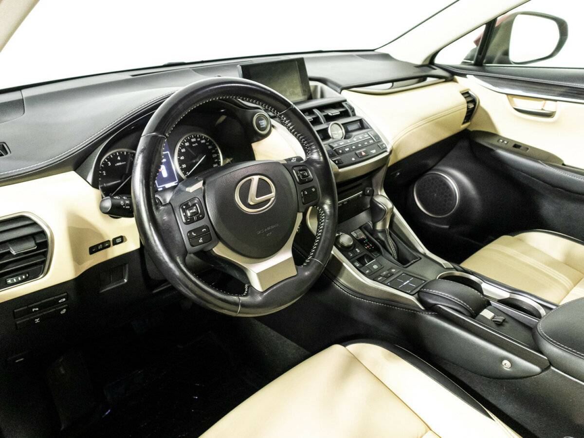 Купить Lexus NX с пробегом. Фото: #10