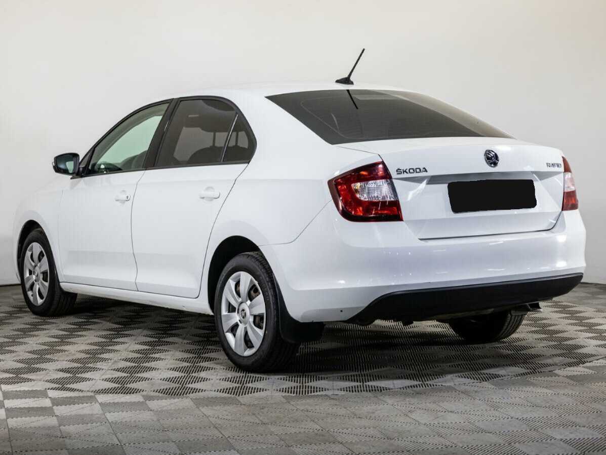 Купить Skoda Rapid с пробегом. Фото: #6