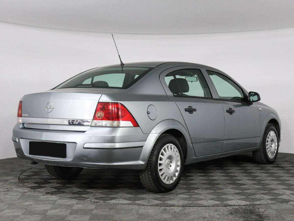 Купить Opel Astra с пробегом. Фото: #4
