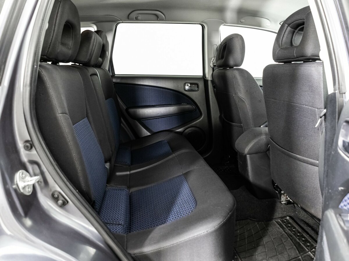 Купить Mitsubishi Outlander с пробегом. Фото: #12