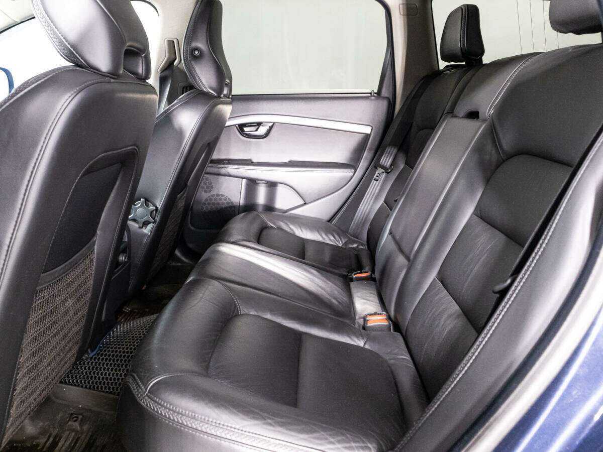 Купить Volvo XC70 с пробегом. Фото: #9