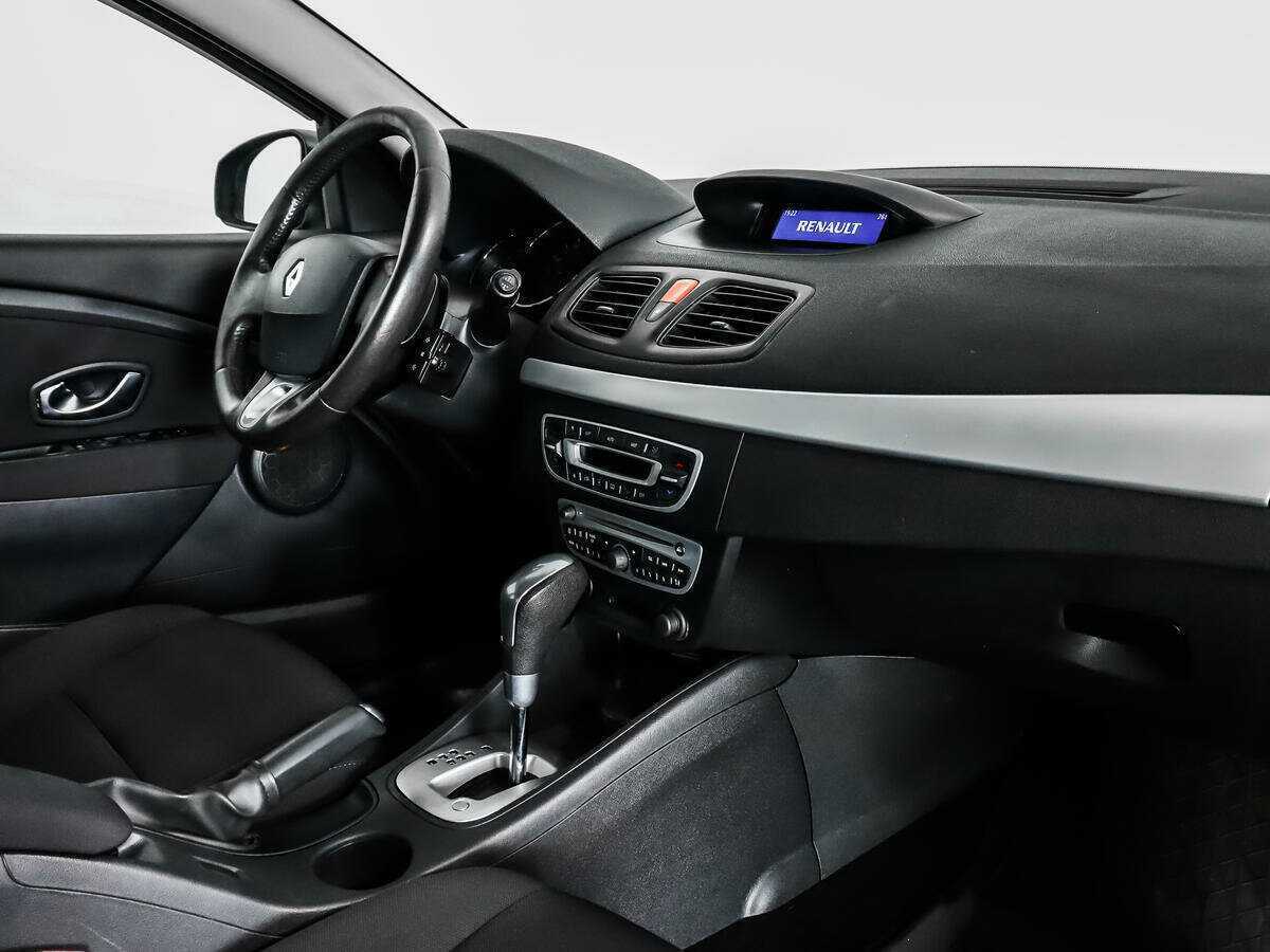 Купить Renault Fluence с пробегом. Фото: #11