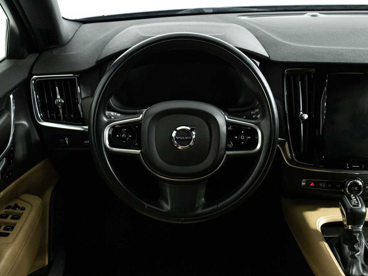 Купить Volvo V90 Cross Country с пробегом. Фото: #20