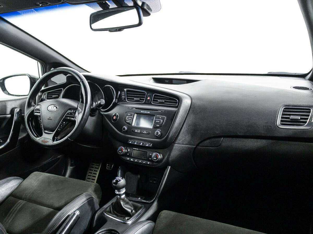 Купить Kia Ceed GT с пробегом. Фото: #8
