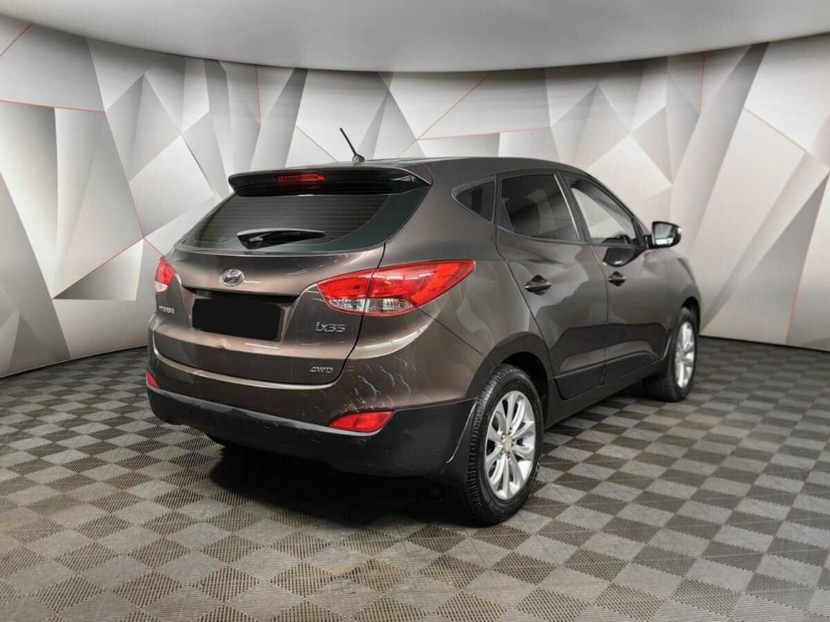Купить Hyundai ix35 с пробегом. Фото: #1