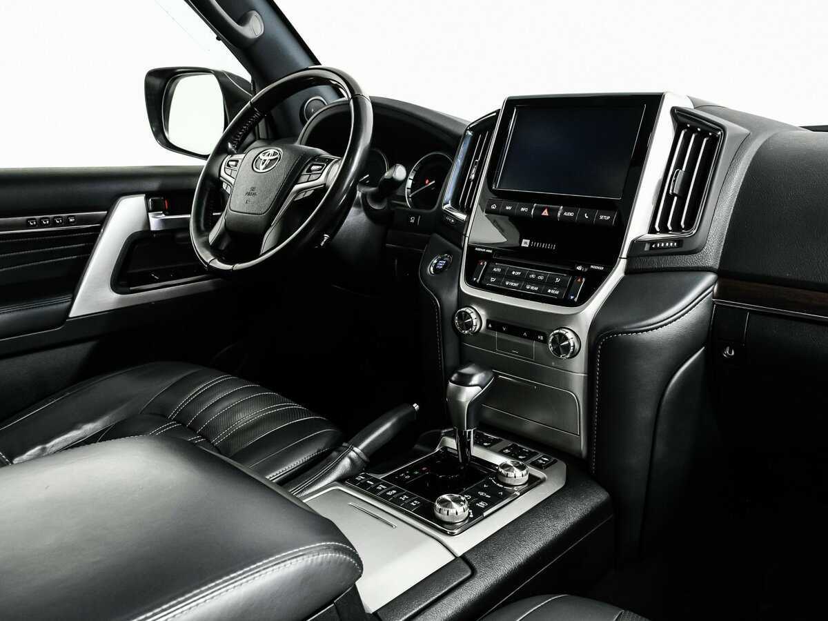 Купить Toyota Land Cruiser с пробегом. Фото: #8