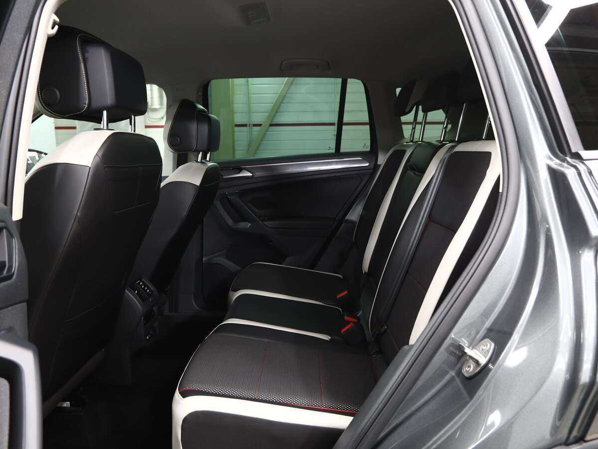 Купить Volkswagen Tiguan с пробегом. Фото: #10