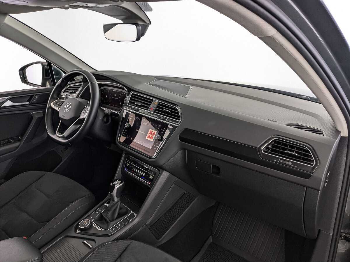 Купить Volkswagen Tiguan с пробегом. Фото: #8