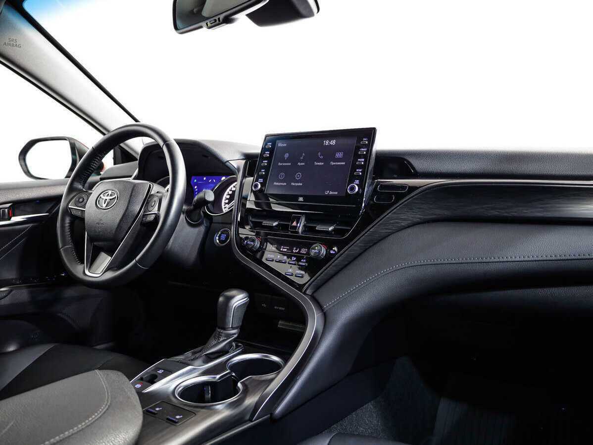 Купить Toyota Camry с пробегом. Фото: #9