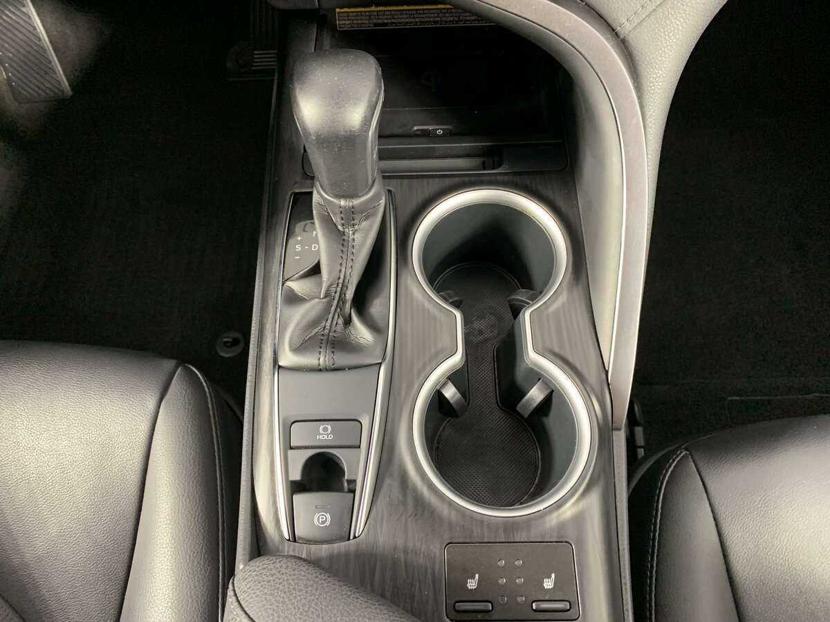 Купить Toyota Camry с пробегом. Фото: #14