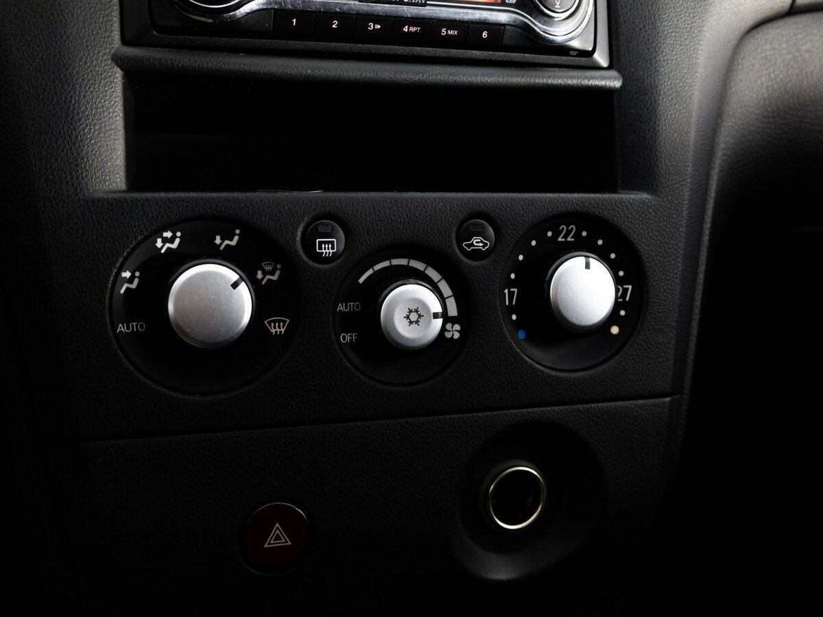 Купить Mitsubishi Outlander с пробегом. Фото: #10