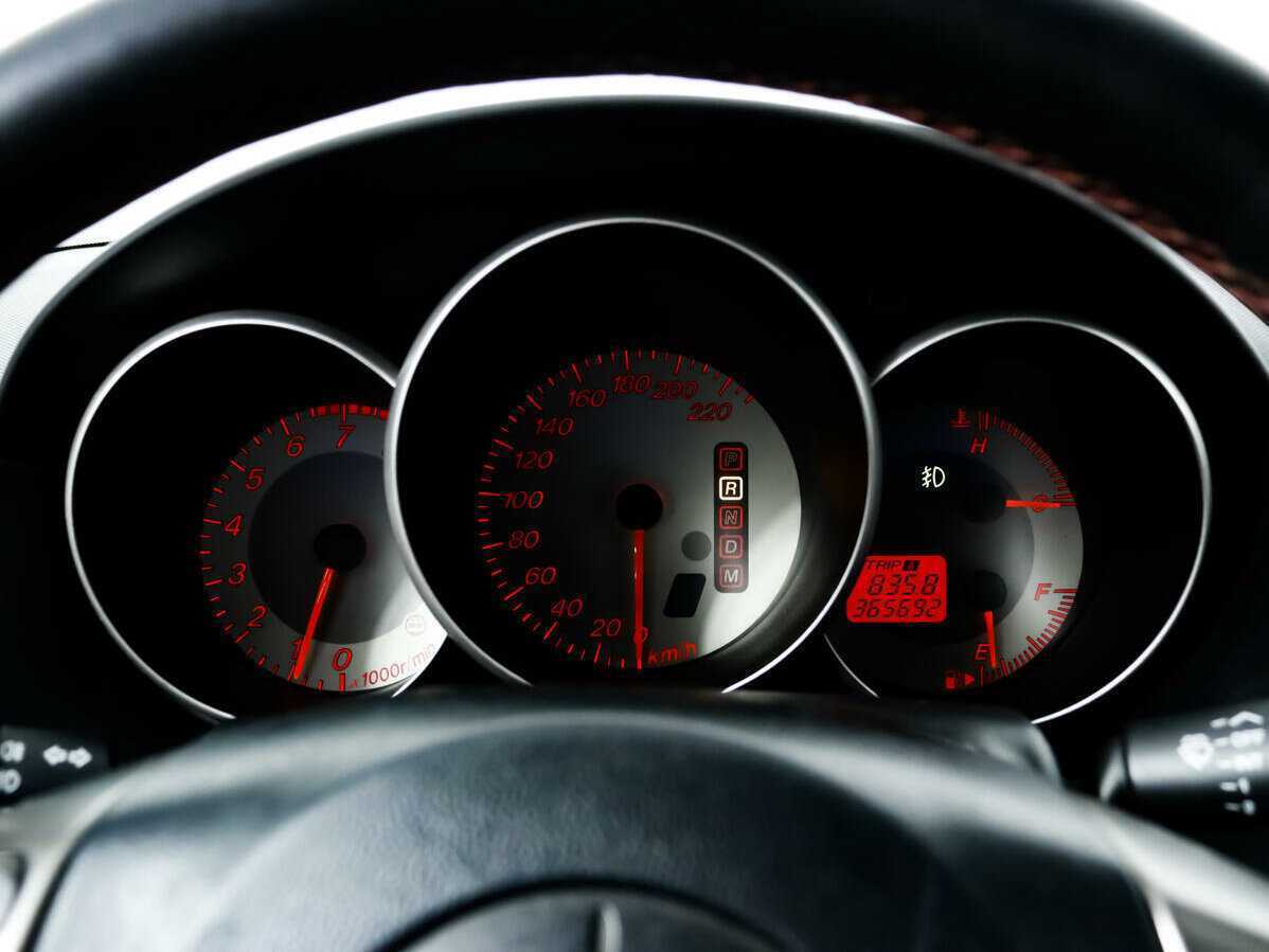 Купить Mazda 3 с пробегом. Фото: #9