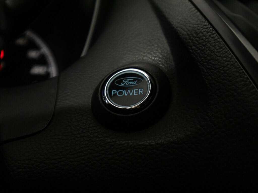 Купить Ford Focus ST с пробегом. Фото: #15