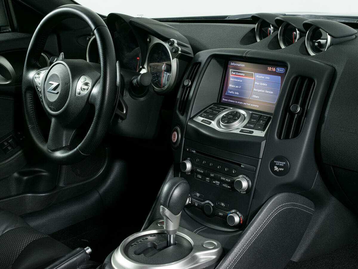 Купить Nissan 370Z с пробегом. Фото: #9
