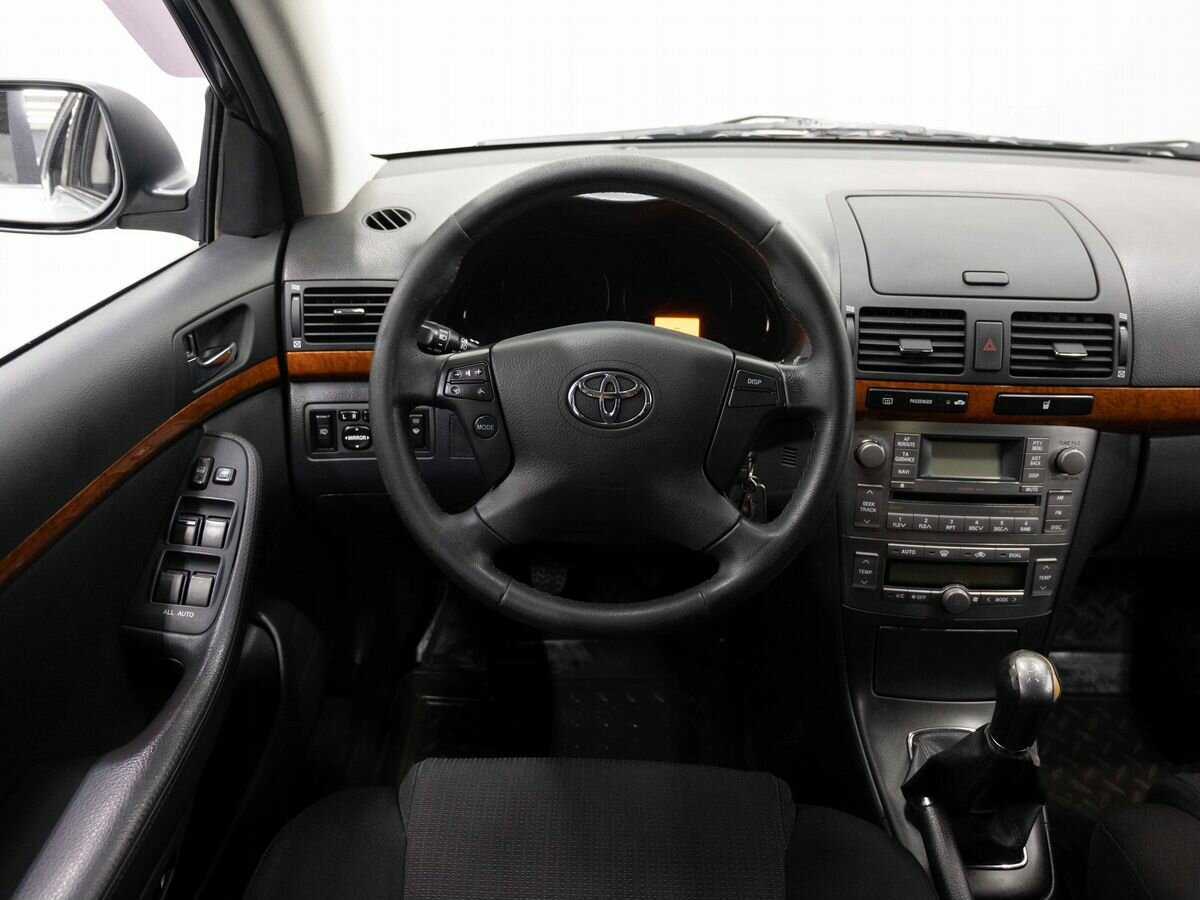 Купить Toyota Avensis с пробегом. Фото: #13