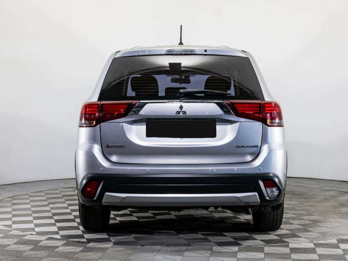 Купить Mitsubishi Outlander с пробегом. Фото: #5