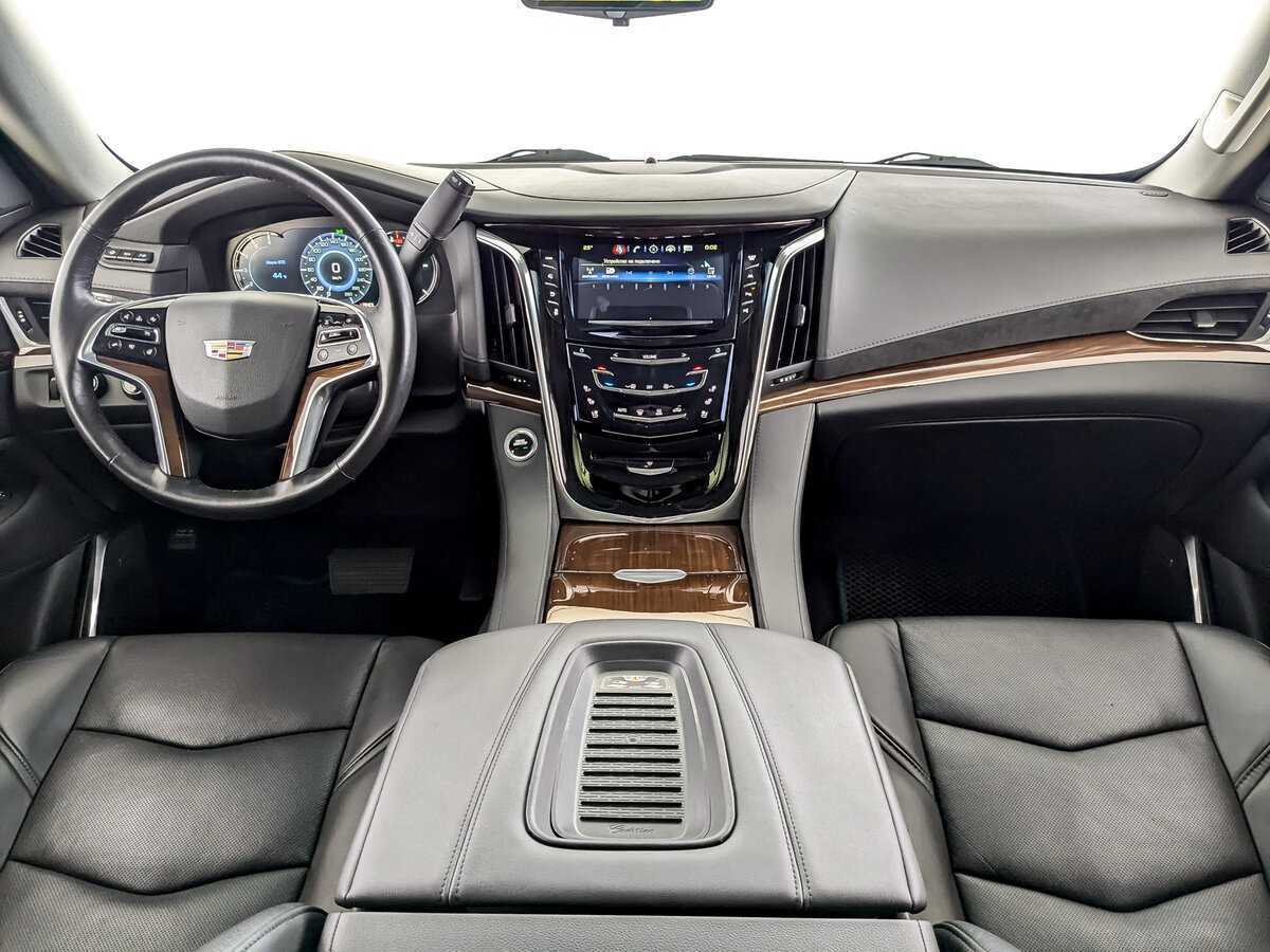 Купить Cadillac Escalade с пробегом. Фото: #11