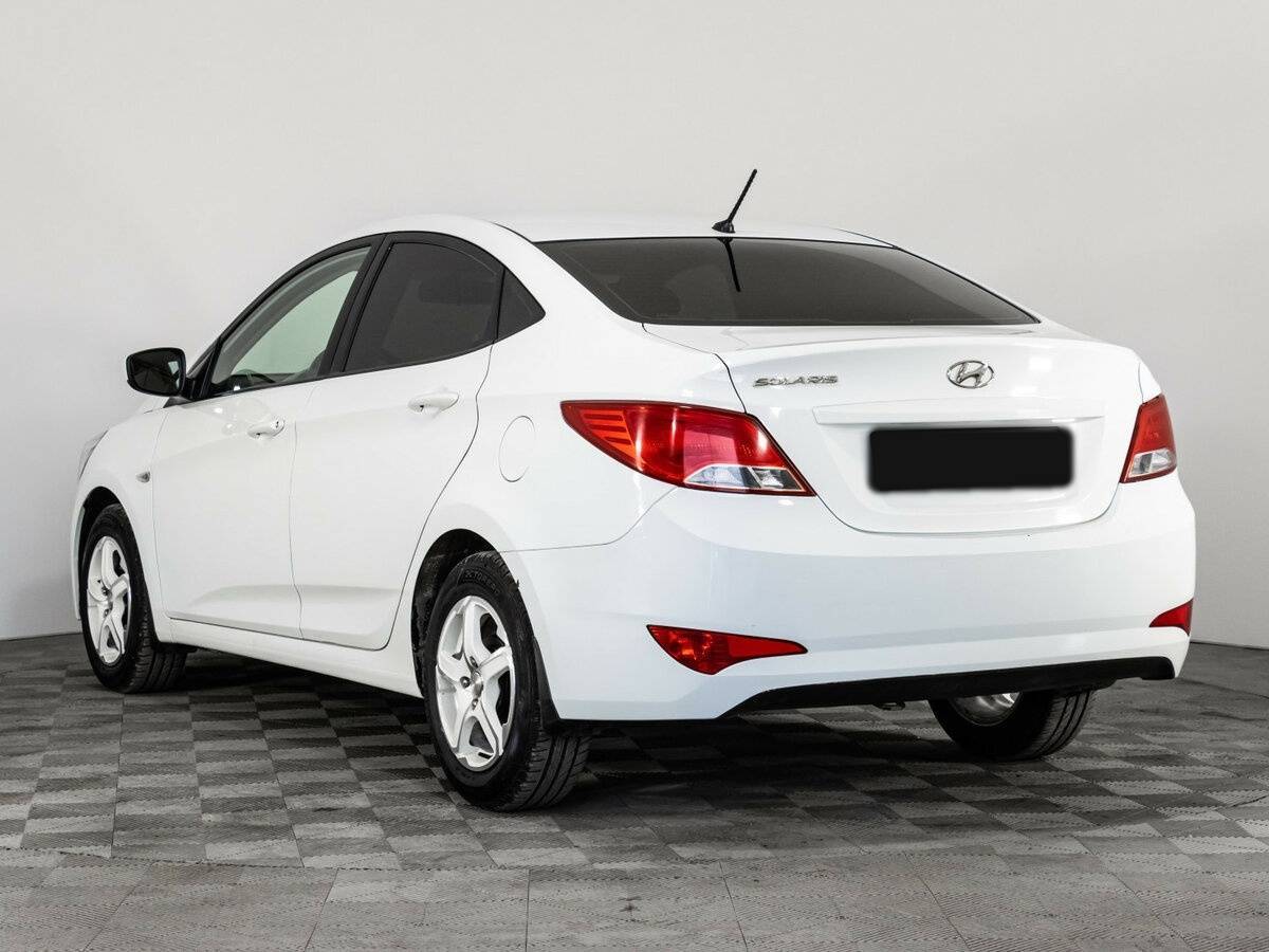 Купить Hyundai Solaris с пробегом. Фото: #5
