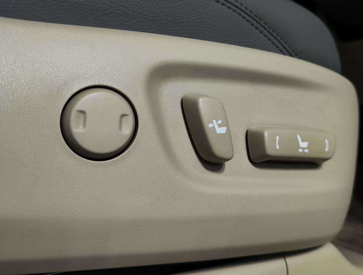 Купить Toyota Land Cruiser Prado с пробегом. Фото: #13