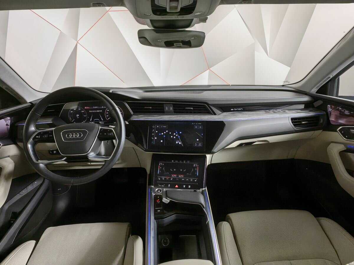 Купить Audi e-tron Sportback с пробегом. Фото: #9