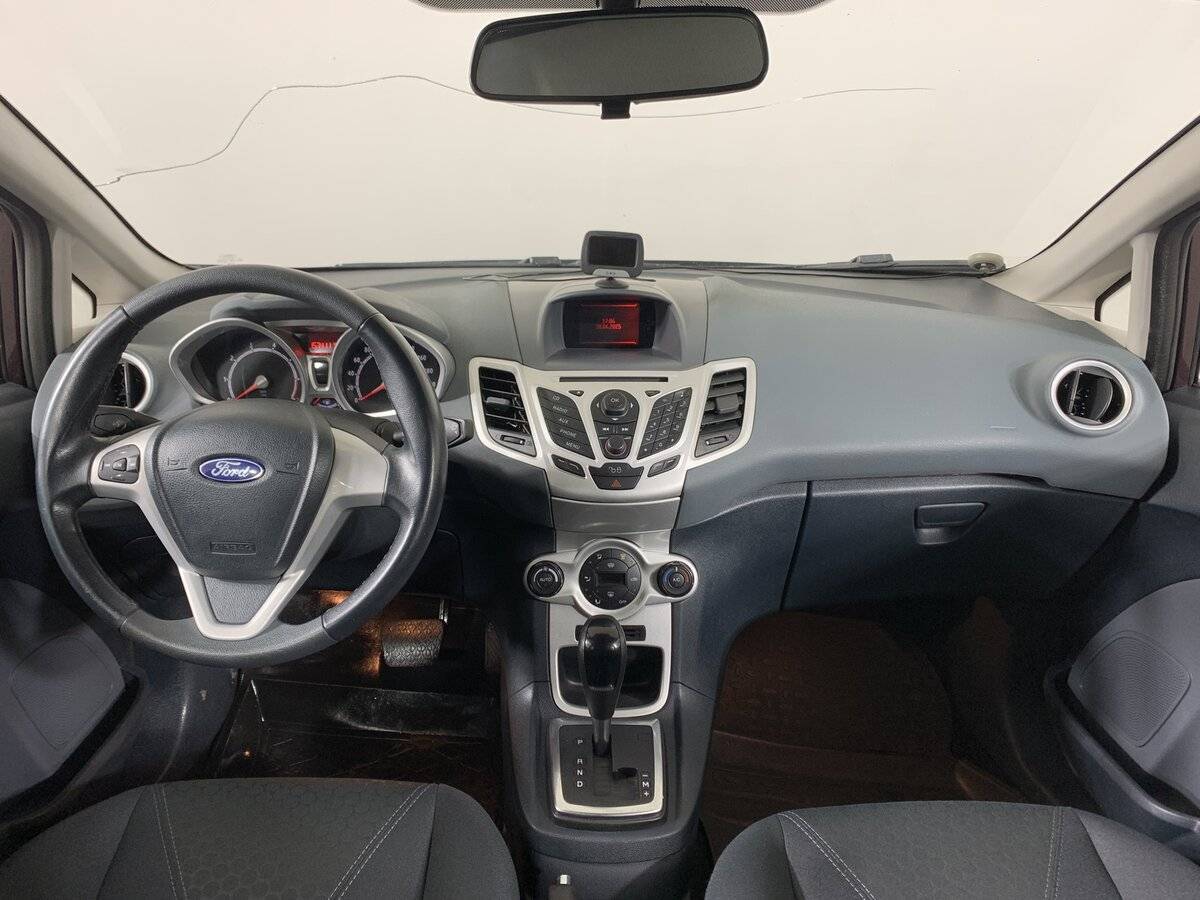 Купить Ford Fiesta с пробегом. Фото: #12