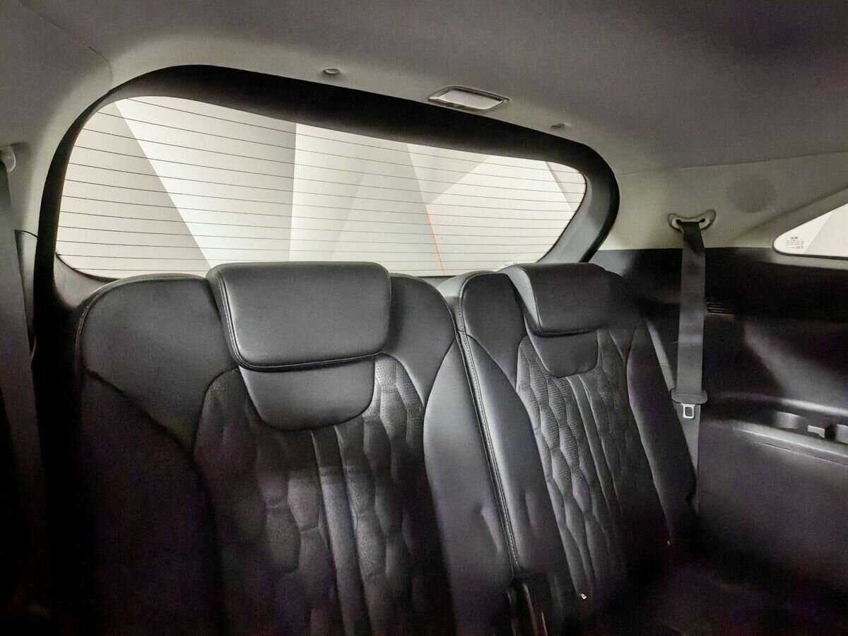 Купить Kia Sorento с пробегом. Фото: #15