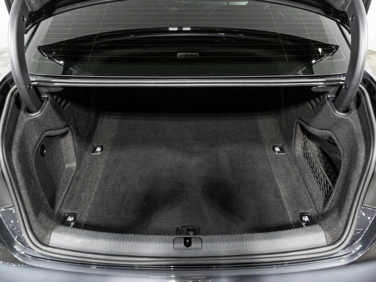 Купить Audi A4 с пробегом. Фото: #12