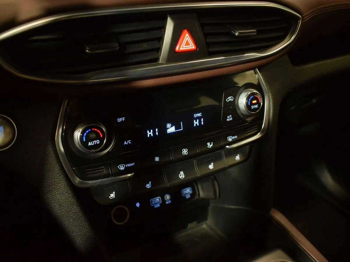 Купить Hyundai Santa Fe с пробегом. Фото: #20