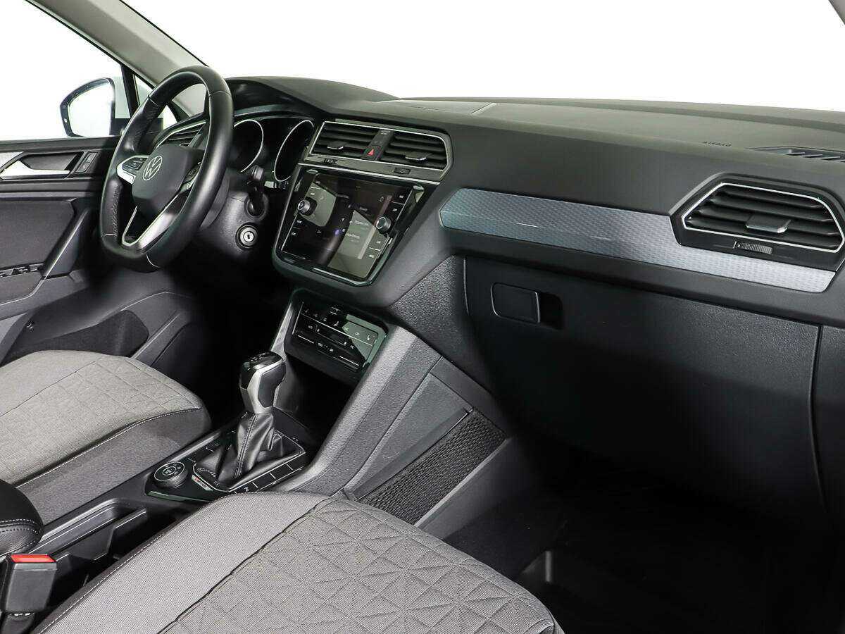 Купить Volkswagen Tiguan с пробегом. Фото: #8