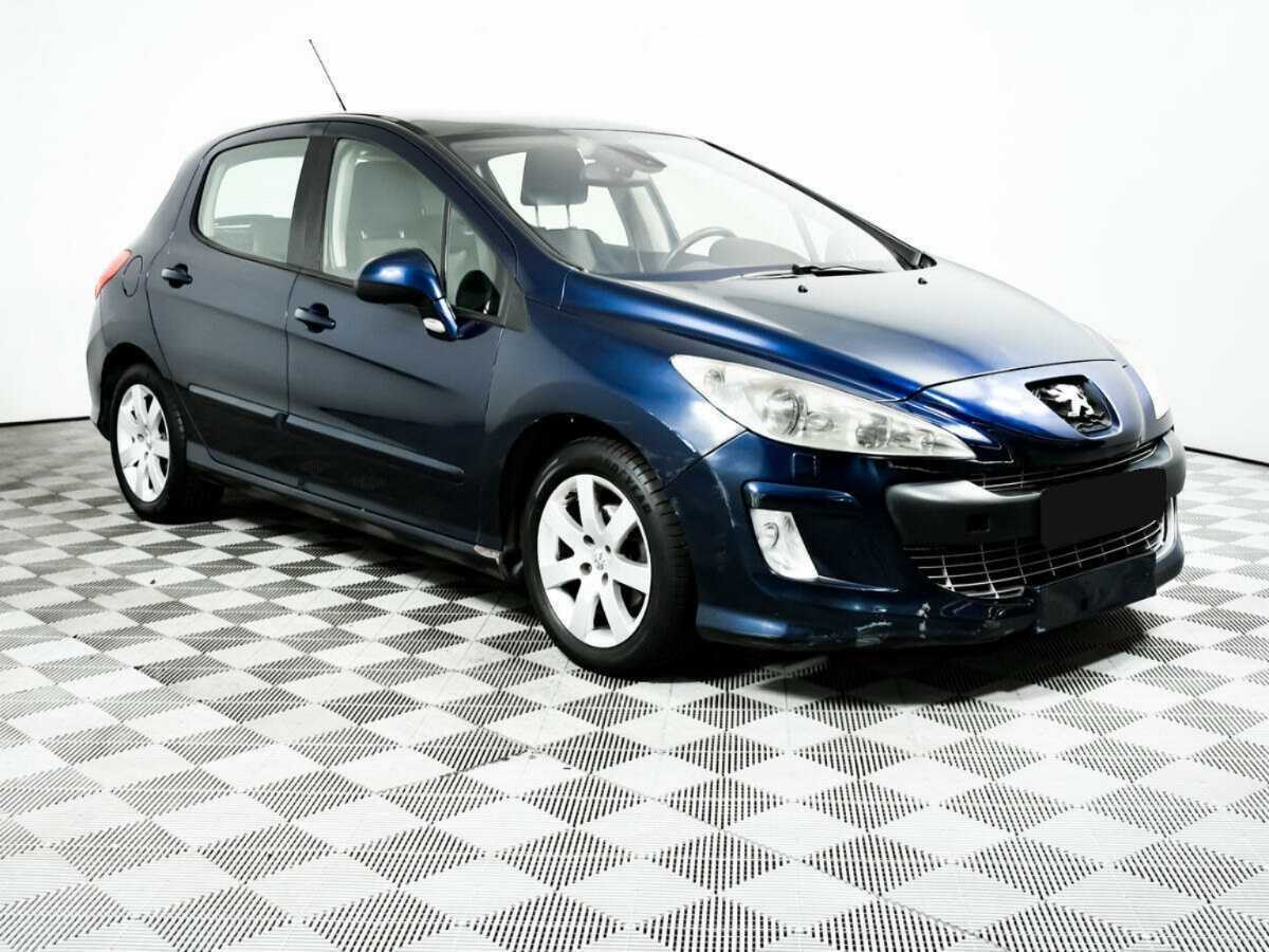 Купить Peugeot 308 с пробегом. Фото: #2