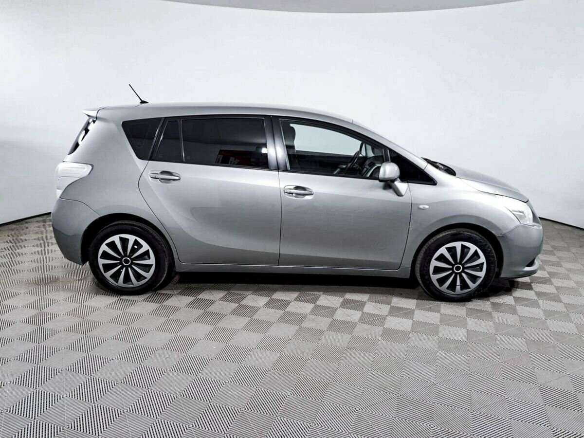 Купить Toyota Verso с пробегом. Фото: #3