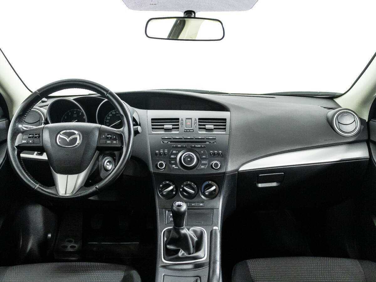 Купить Mazda 3 с пробегом. Фото: #12