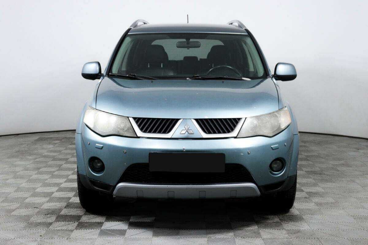 Купить Mitsubishi Outlander с пробегом. Фото: #1