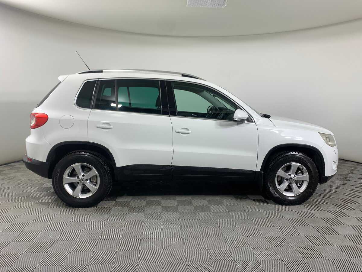 Купить Volkswagen Tiguan с пробегом. Фото: #3