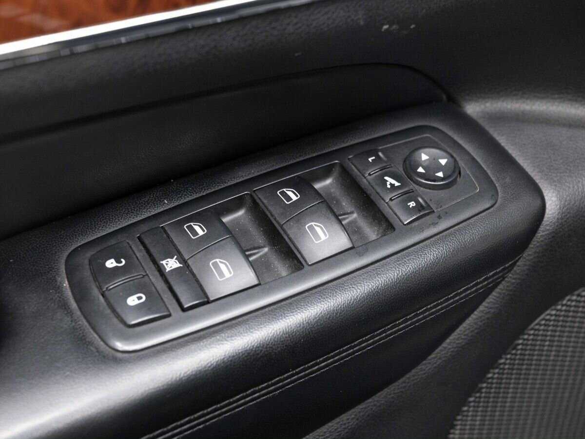 Купить Jeep Grand Cherokee с пробегом. Фото: #20