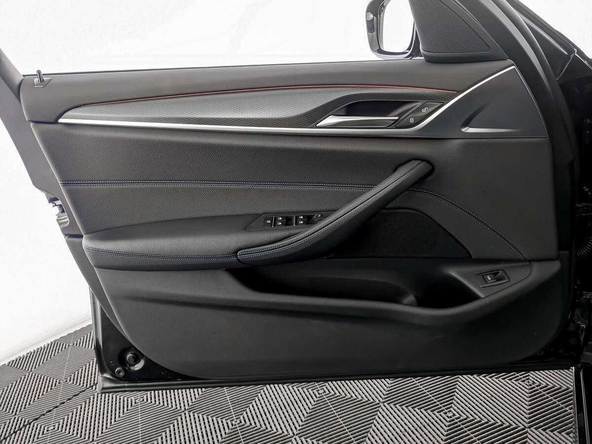 Купить BMW 5 серии с пробегом. Фото: #10