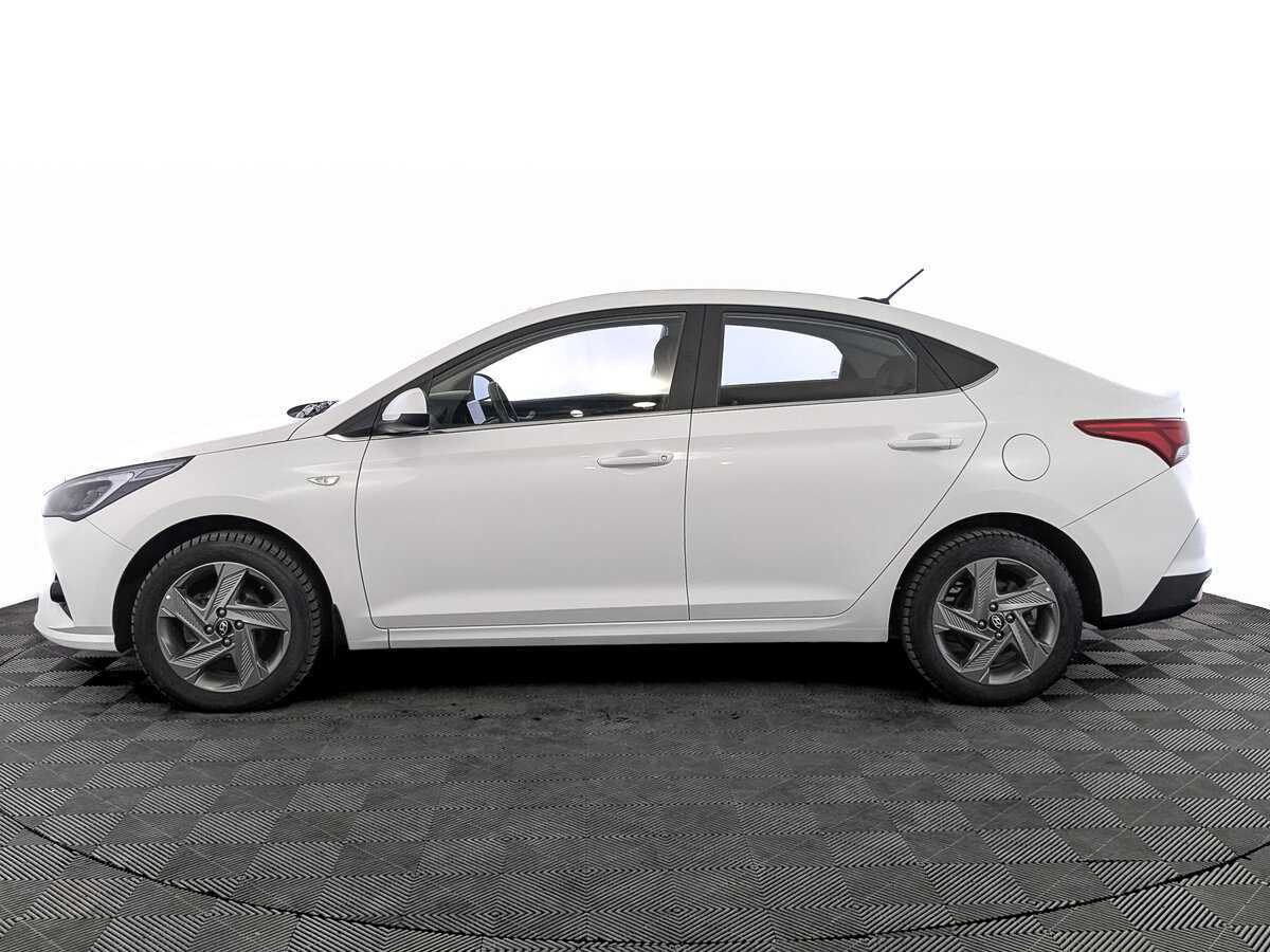 Купить Hyundai Solaris с пробегом. Фото: #7
