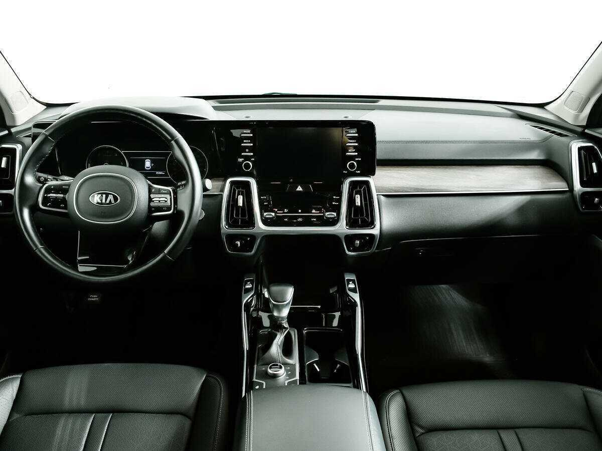 Купить Kia Sorento с пробегом. Фото: #10