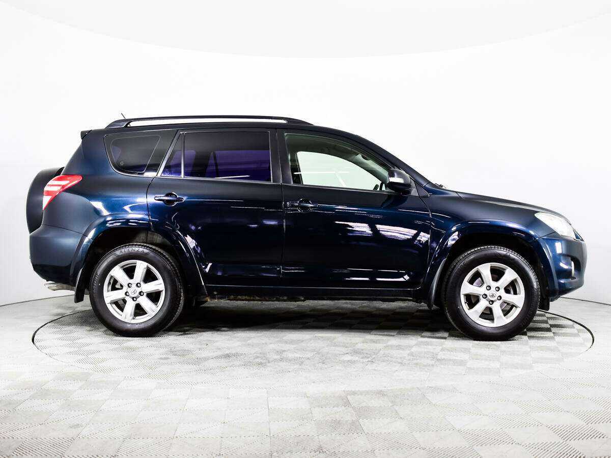 Купить Toyota RAV4 с пробегом. Фото: #3