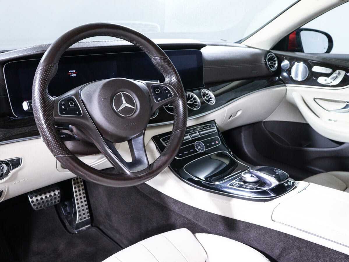 Купить Mercedes-Benz E-Класс с пробегом. Фото: #13
