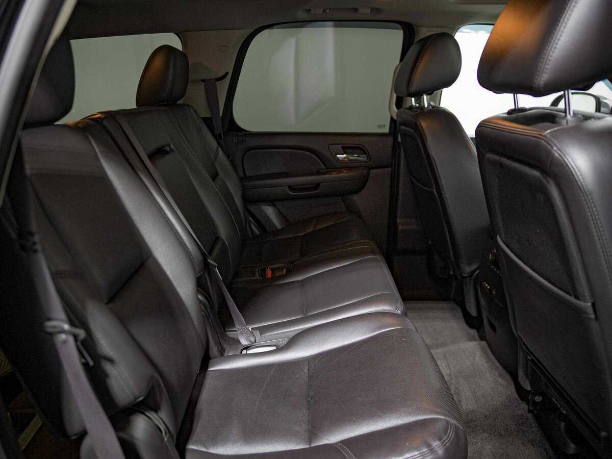 Купить Chevrolet Tahoe с пробегом. Фото: #13