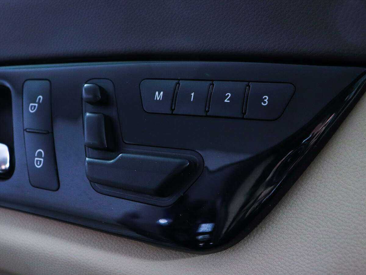 Купить Mercedes-Benz CLS с пробегом. Фото: #18