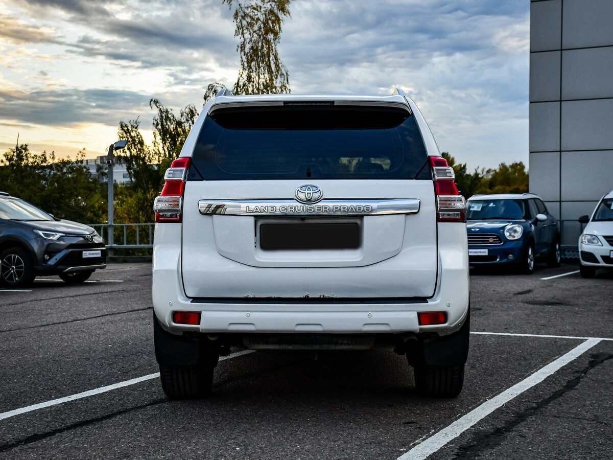 Купить Toyota Land Cruiser Prado с пробегом. Фото: #5
